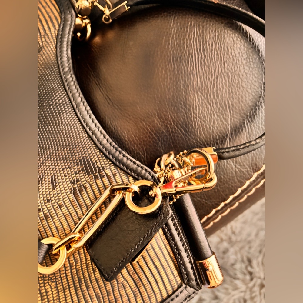 COACH limited edition handbag. Black w/slight gold shimmer. Gold hardware - Picture 15 of 16